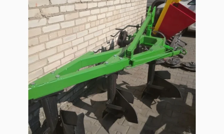 Плуг навісний польовий лемішний оборотний 3х корпусний на мтз - фото № 5