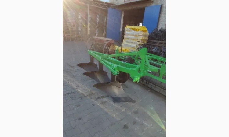 Плуг 3х корпусний оборотний 3/30 висока стійка, шовна рама BOMET - фото № 3