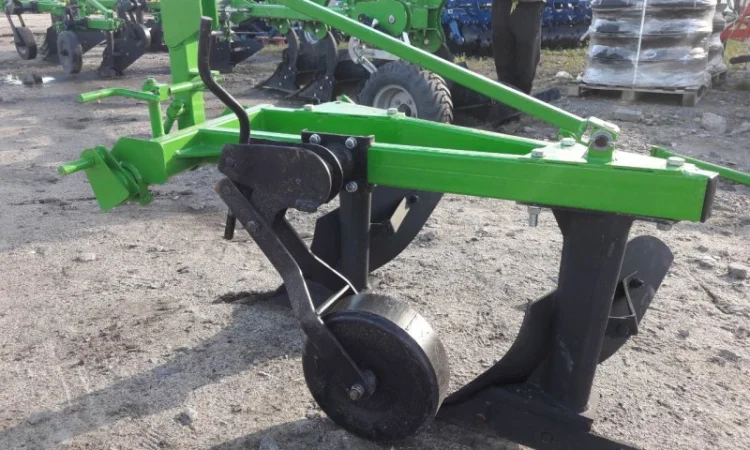 Плуг на трактор 20 л.с. 2-х корпусний 2/20 Bomet (Польща) - фото № 9