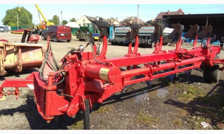 Плуг оборотний Gregoire Besson – 6к (5+1) (Б/У) - фото № 3