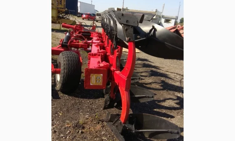 Плуг оборотний Gregoire Besson – 6к (5+1) (Б/У) - фото № 6