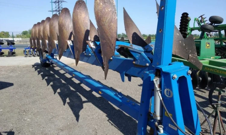 Плуг оборотный 8 к Overum DVL 81080 F. Швеция. Kongskilde (Оверум) - фото № 5