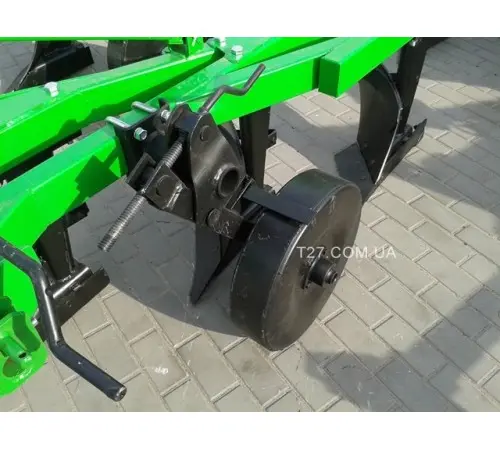 Плуг трёхкорпусный 3х25 (Польша) - фото № 3