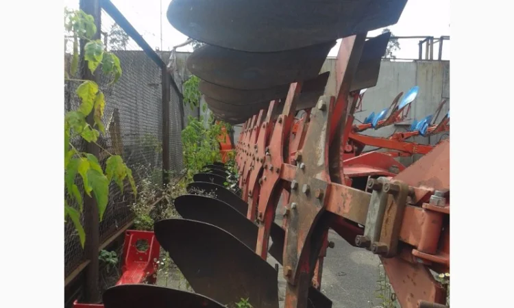 Плуг оборотний Gregoire Besson 8 корпусів - фото № 3