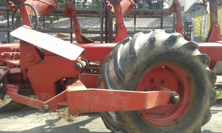 Плуг оборотний Gregoire Besson 8 корпусів - фото № 7