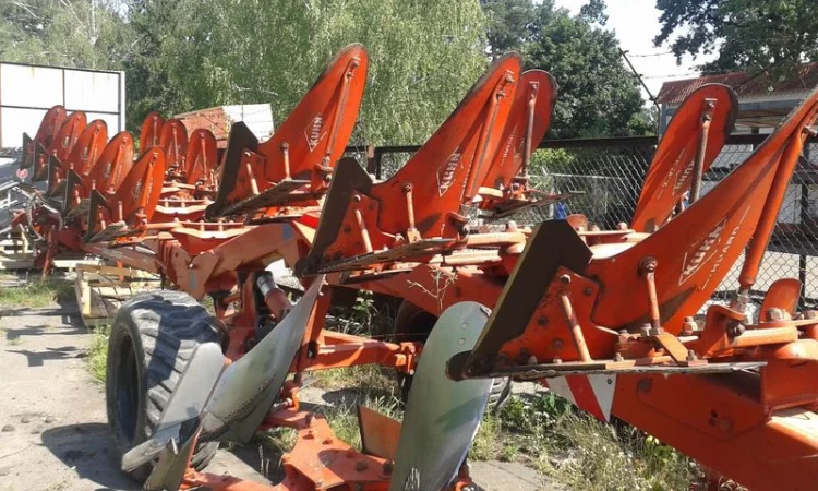 Плуг оборотний Kuhn Challenger 9 корпусів - фото № 1