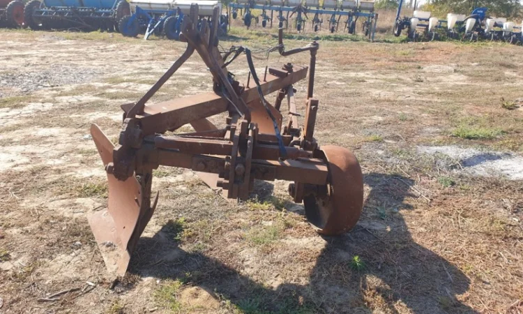 Плуг 3-х корпусный ПЛН-3, 35 б/у - фото № 4