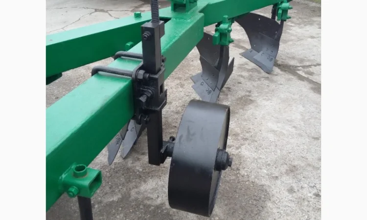 Продам плуг пятикорпусный навесной с предплужником ПЛН 5-35 - фото № 3