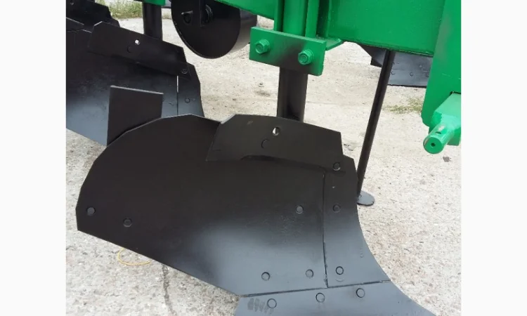 Продам плуг навесной пятикорпусный на высоких стойках ПБЛ 5-40 - фото № 2