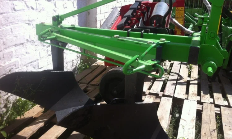 Плуг 1, 2, 3, 4, 5 корпусный Польша - фото № 12