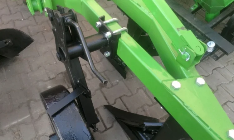 Плуг 2 3 4 5 корпусний Bomet - фото № 11