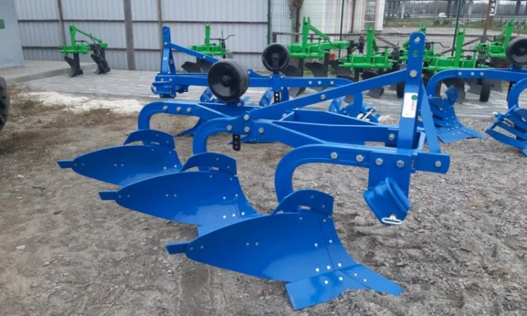 Турецький ексцентричний 3-х корпусний плуг Unlu - фото № 1