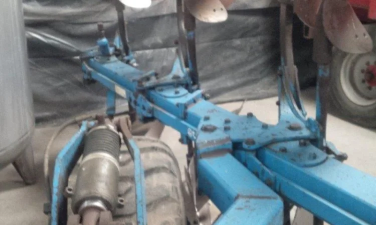 Плуг оборотный Lemken Vari Diamant 7(6+1) - фото № 5