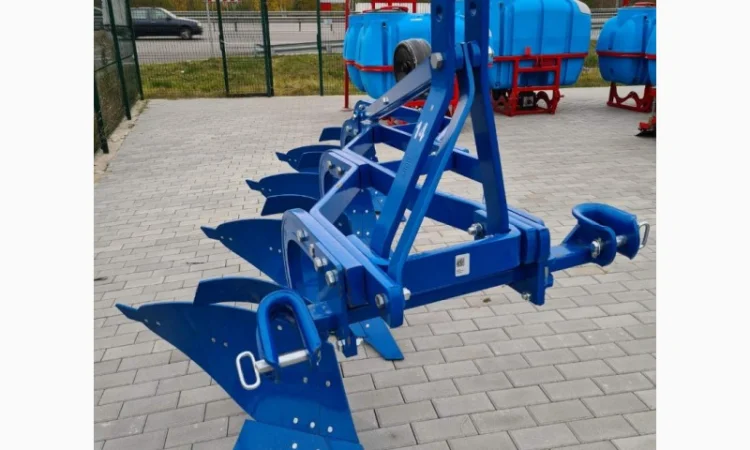 Турецький 4-х корпусний плуг Unlu, суцільні відвали - фото № 3