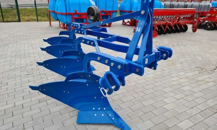 Турецький 4-х корпусний плуг Unlu, суцільні відвали - фото № 4