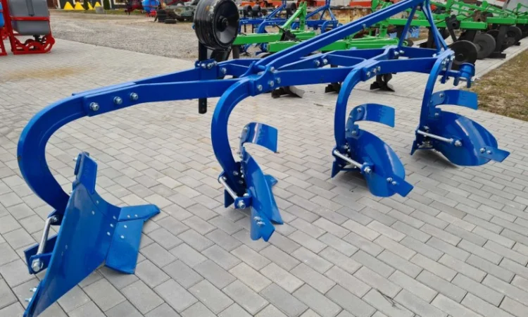 Турецький 4-х корпусний плуг Unlu, суцільні відвали - фото № 8