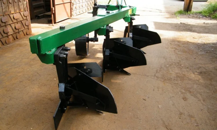 Плуг плн 3-35 угл. производтель - фото № 3