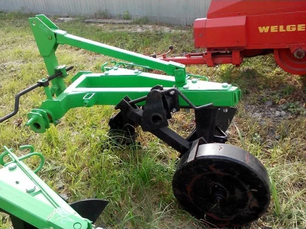 Плуг Бомет 2/25 - фото № 2