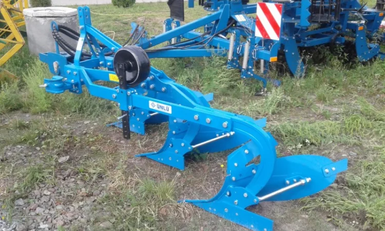 Плуг 3 корпуса эксцентричный Unlu Турция - фото № 2