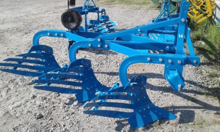 3-х корпусный эксцентричный плуг Unlu 3х35 перьевой отвал - фото № 9