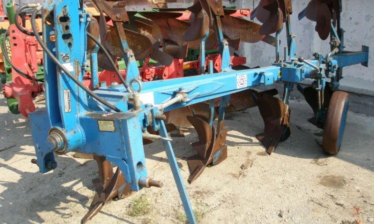 Плуг оборотний Rabewerk 4 корпусний - фото № 1