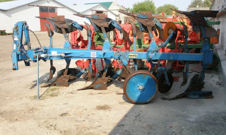 Плуг оборотний Rabewerk 4 корпусний - фото № 2