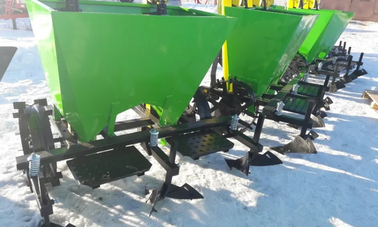 Двухрядная навесная картофелесажалка Bomet Польша - фото № 3