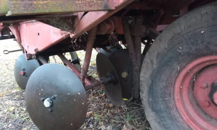 Продається 4-х рядкова картоплесаджалка - фото № 5