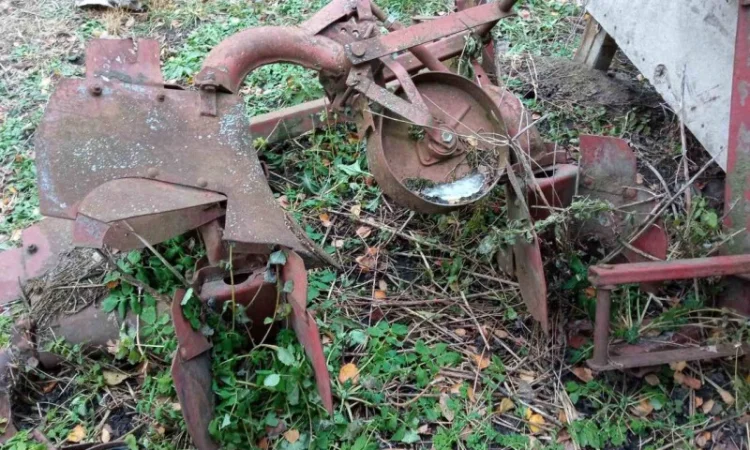 Продається 4-х рядкова картоплесаджалка - фото № 9