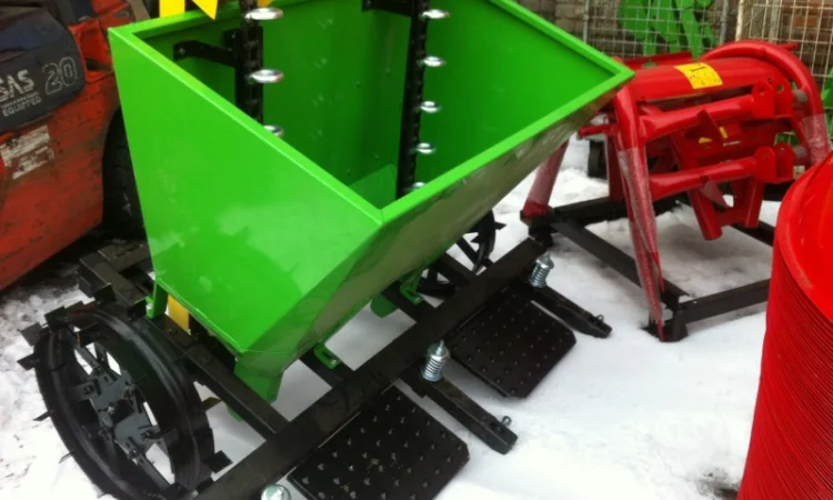 Картофелесажалка Бомет Польша - фото № 1