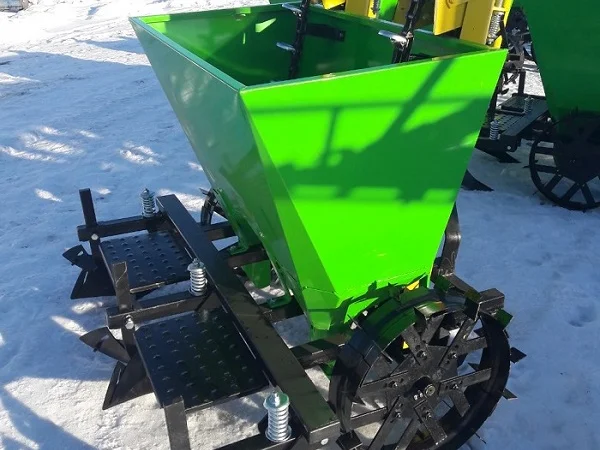 Тракторная навесная сажалка картофеля Bomet Польша - фото № 8