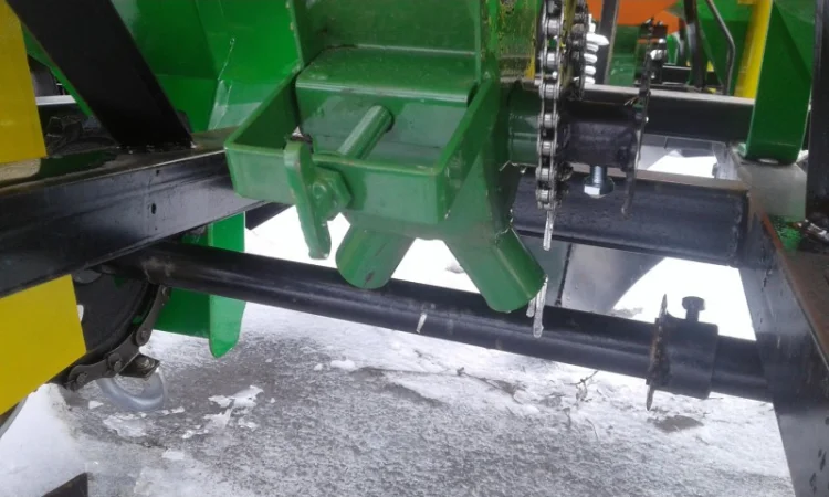 Картоплесаджалка 2-х рядна з бачком для міндобрив - фото № 6