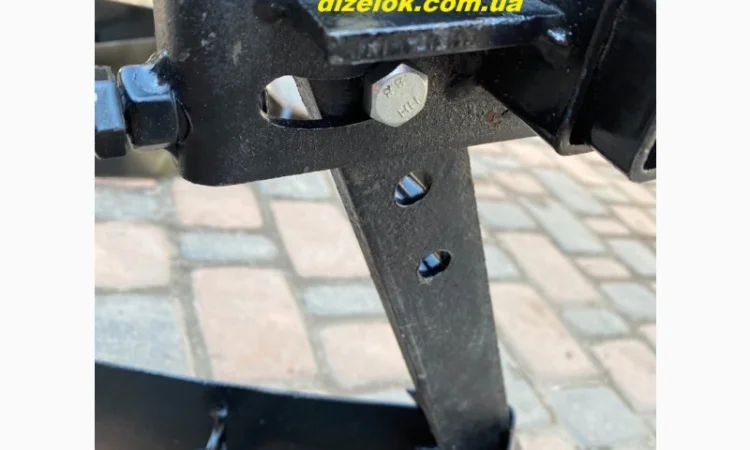 Подвійний (дворядний) стрілоподібний окучник на зчіпці - фото № 2