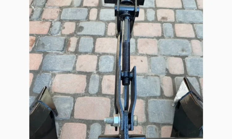 Подвійний (дворядний) стрілоподібний окучник на зчіпці - фото № 7