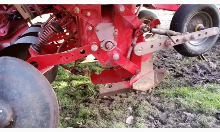 Картоплесаджалка Grimme GL 34 T - фото № 3