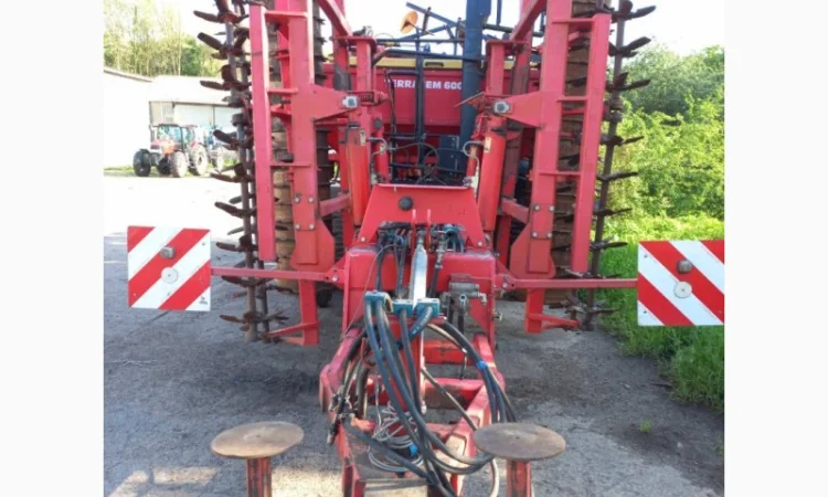 Пневматичний посівний комплекс PÖTTINGER Terrasem 6000 - фото № 3