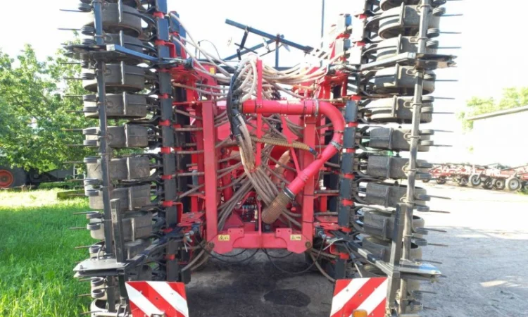 Пневматичний посівний комплекс PÖTTINGER Terrasem 6000 - фото № 4