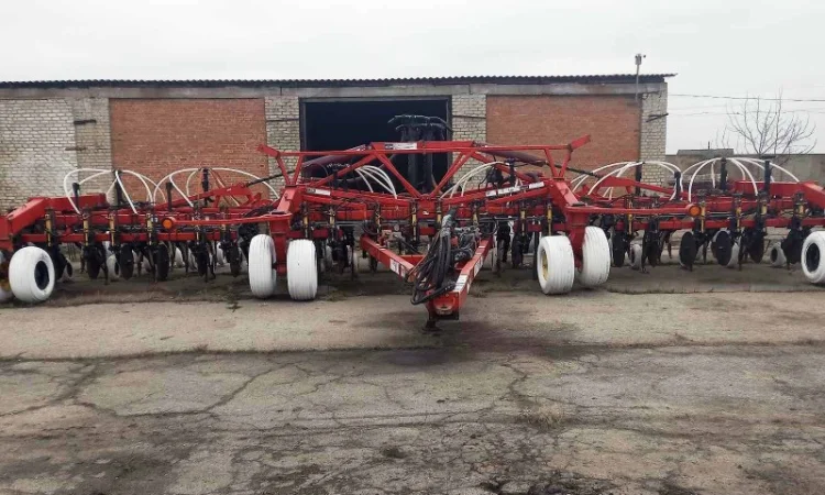 Посівний комплекс BOURGAULT 3310 з бункером 6350 - фото № 1