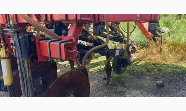 Посевной комплекс BOURGAULT 3310 з бункером 6350 - фото № 6