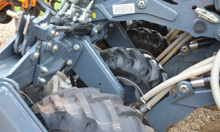 Посівний комплекс Mzuri 4T PRO-TIL - фото № 8