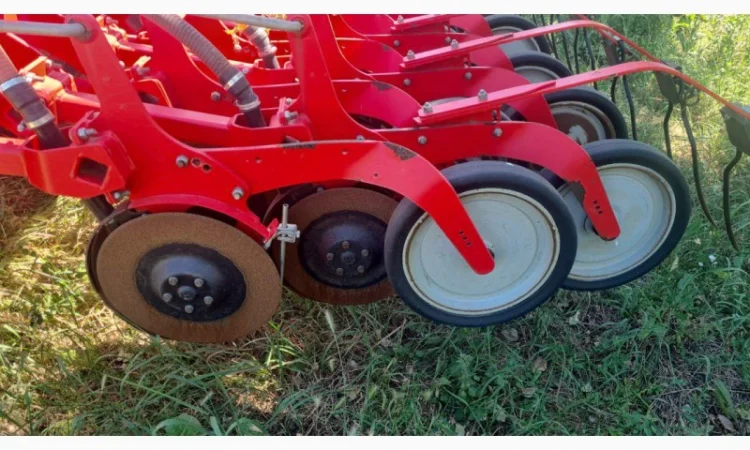 Посівний комплекс Pottinger Terrasem C9 Fertilizer - фото № 5