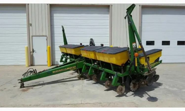 Пневматическая Сеялка пропашная John Deere 1750 8 рядная с No-Til - фото № 1
