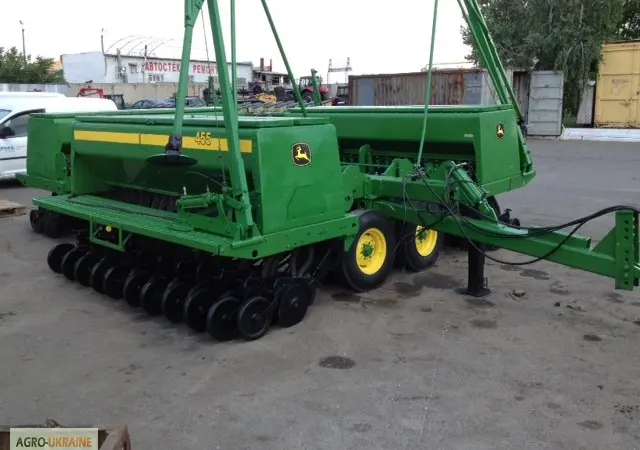 3-х секционная Сеялка зерновая механика джон Дир John Deere 455 9 - фото № 5