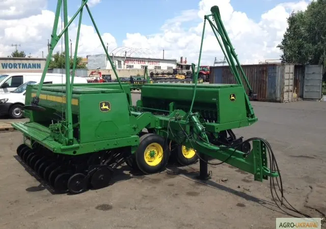 3-х секционная Сеялка зерновая механика джон Дир John Deere 455 9 - фото № 7