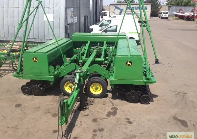3-х секционная Сеялка зерновая механика джон Дир John Deere 455 9 - фото № 8