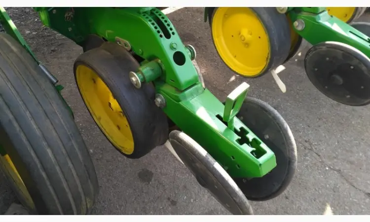 В наличии Сеялка Пропашная пневматическа John Deere 7200 из США-8 рядная из США - фото № 11