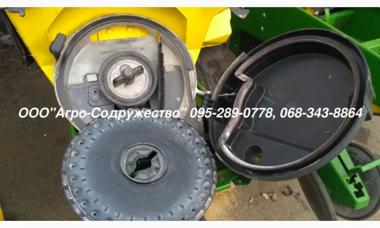 В наличии Сеялка Пропашная пневматическа John Deere 7200 из США-8 рядная из США - фото № 7
