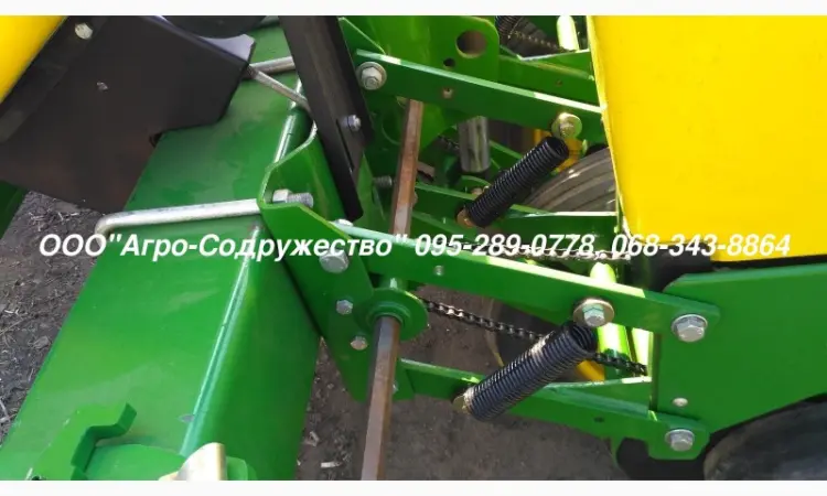 В наличии Сеялка Пропашная пневматическа John Deere 7200 из США-8 рядная из США - фото № 8