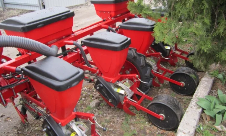 Сівалка точного висіву з міжсекційним розміщенням коліс TM DEMETRA - фото № 4