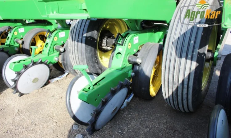 Просапна сівалка john deere 7200 (526) - 8 ряд - фото № 1